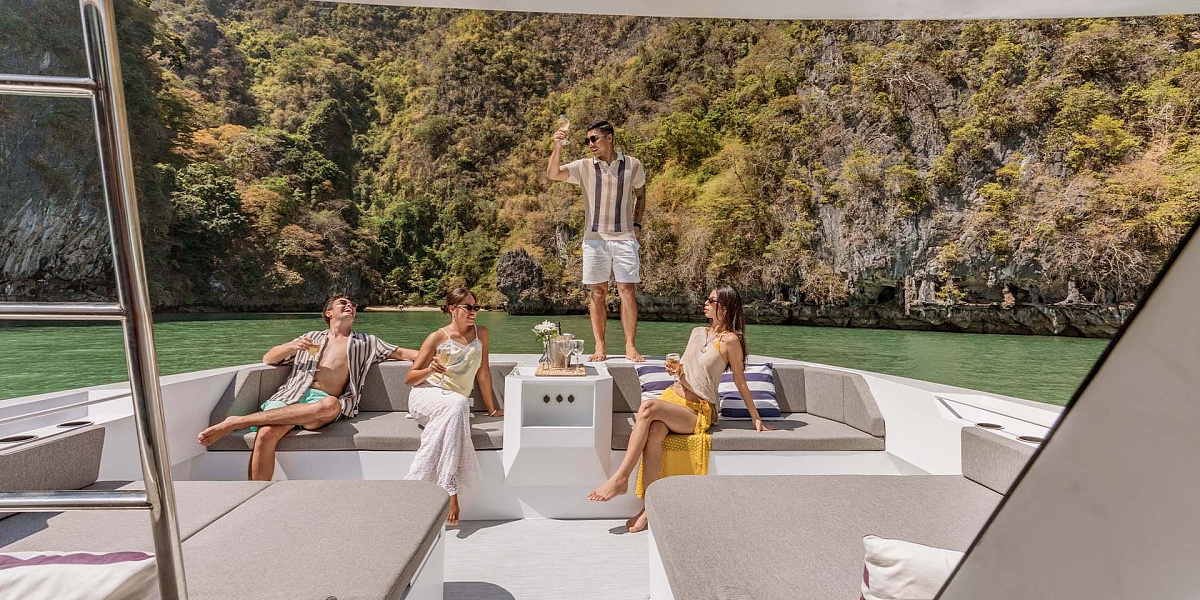 Аренда моторного катамарана Prada 50 на Пхукете